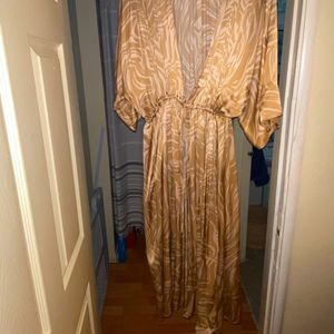 NWT h&m bathing suit cover up